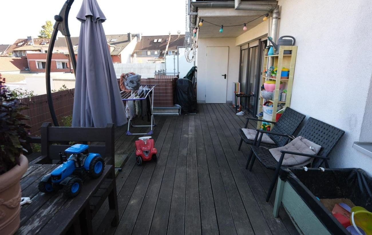 Pronájem bytu 3+1 71 m², Köln, Severní Porýní-Vestfálsko Pronájem bytu 3+1 71 m², Köln, Severní Porýní-Vestfálsko