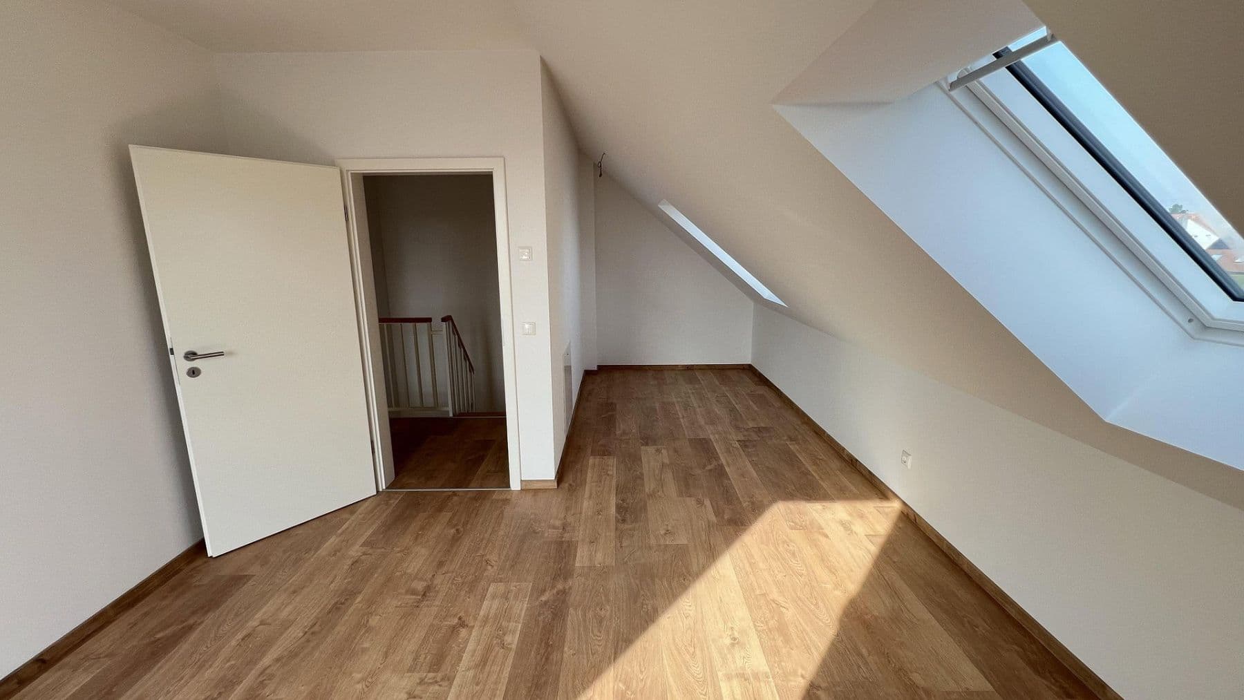 Pronájem domu 158 m², pozemek 380 m², An der Vogelweide 66, Leipzig, Sasko Pronájem domu 158 m², pozemek 380 m², An der Vogelweide 66, Leipzig, Sasko