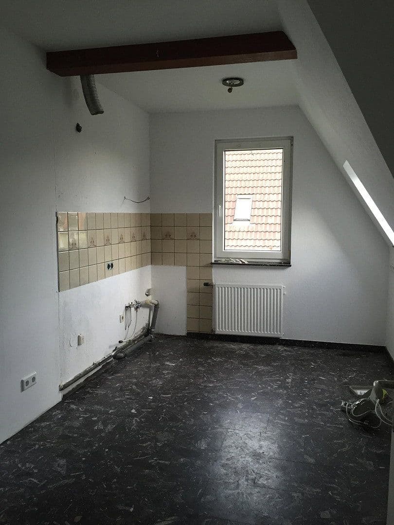 Pronájem bytu 4+1 100 m², Eickumer Str. 35, Bielefeld, Severní Porýní-Vestfálsko Pronájem bytu 4+1 100 m², Eickumer Str. 35, Bielefeld, Severní Porýní-Vestfálsko