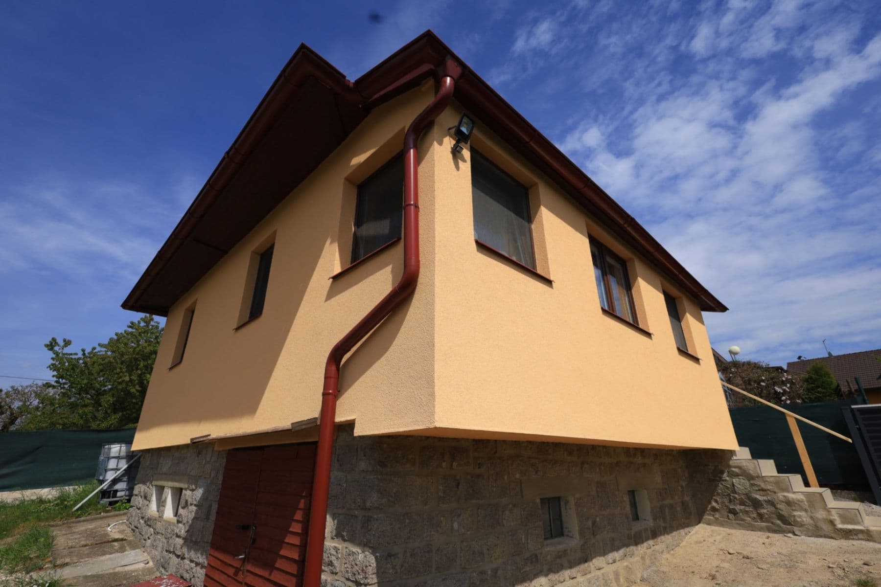 Prodej domu 88 m², pozemek 429 m², Mnichovice, Středočeský kraj Prodej domu 88 m², pozemek 429 m², Mnichovice, Středočeský kraj