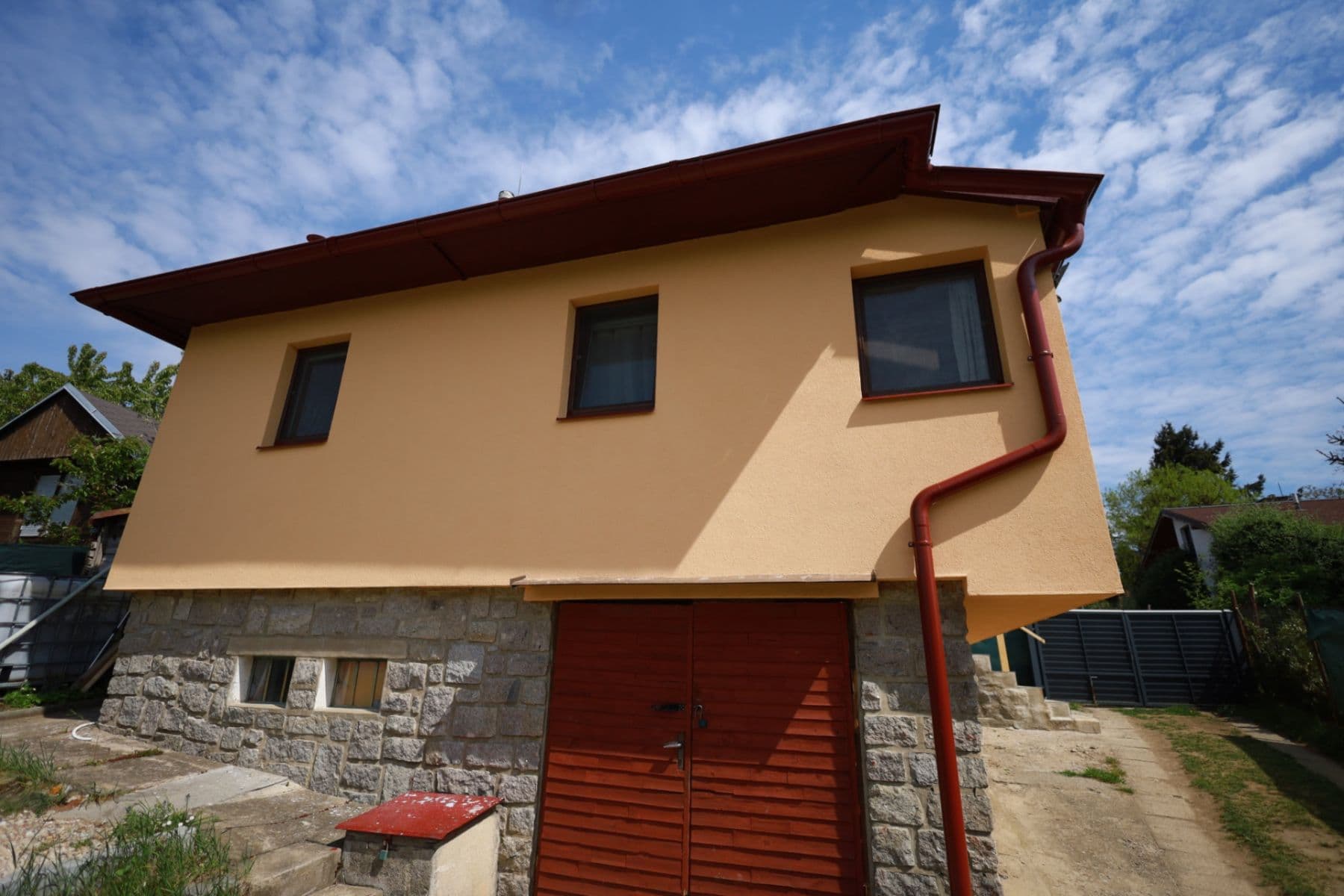 Prodej domu 88 m², pozemek 385 m², Mnichovice, Středočeský kraj Prodej domu 88 m², pozemek 385 m², Mnichovice, Středočeský kraj