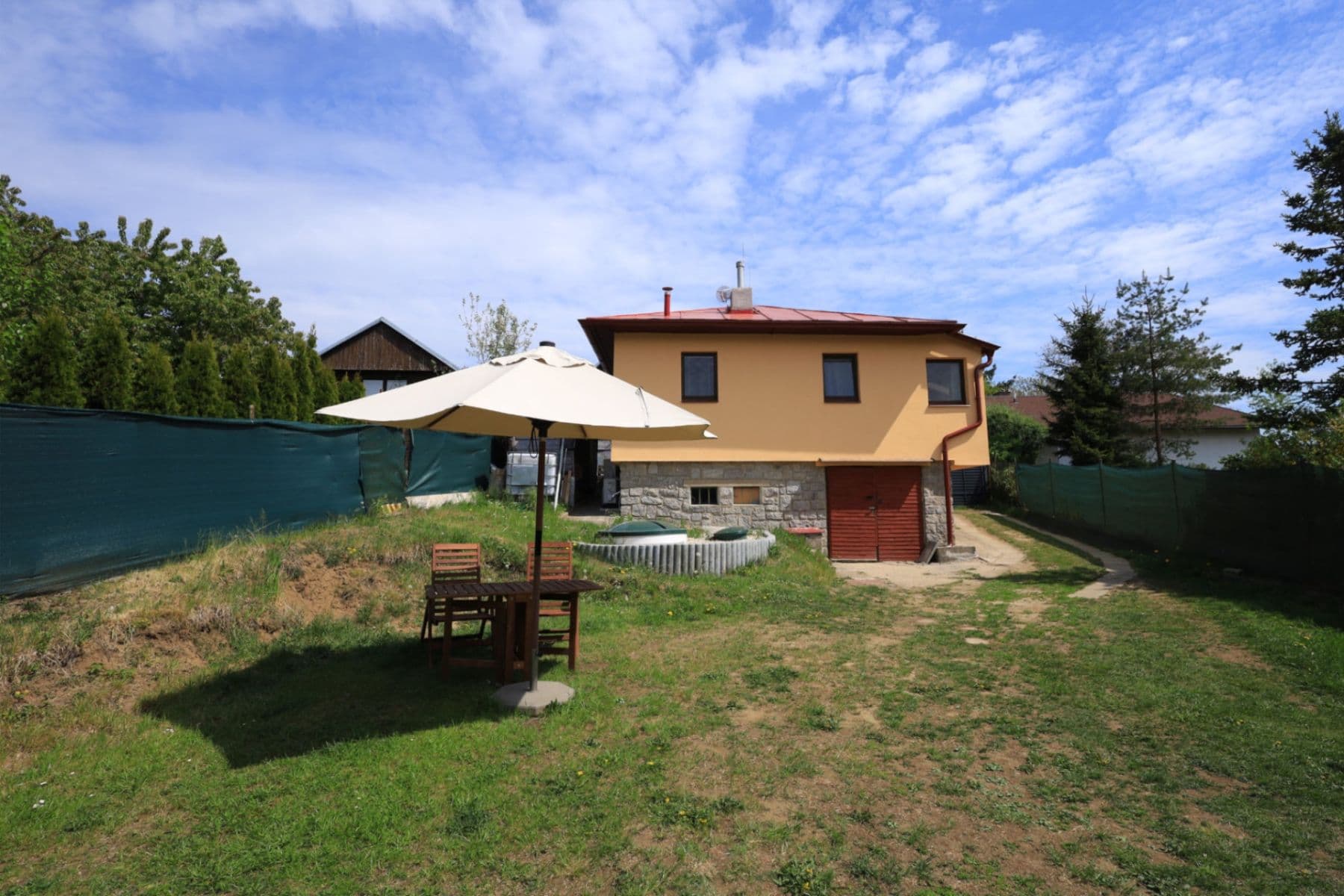 Prodej domu 88 m², pozemek 385 m², Mnichovice, Středočeský kraj Prodej domu 88 m², pozemek 385 m², Mnichovice, Středočeský kraj