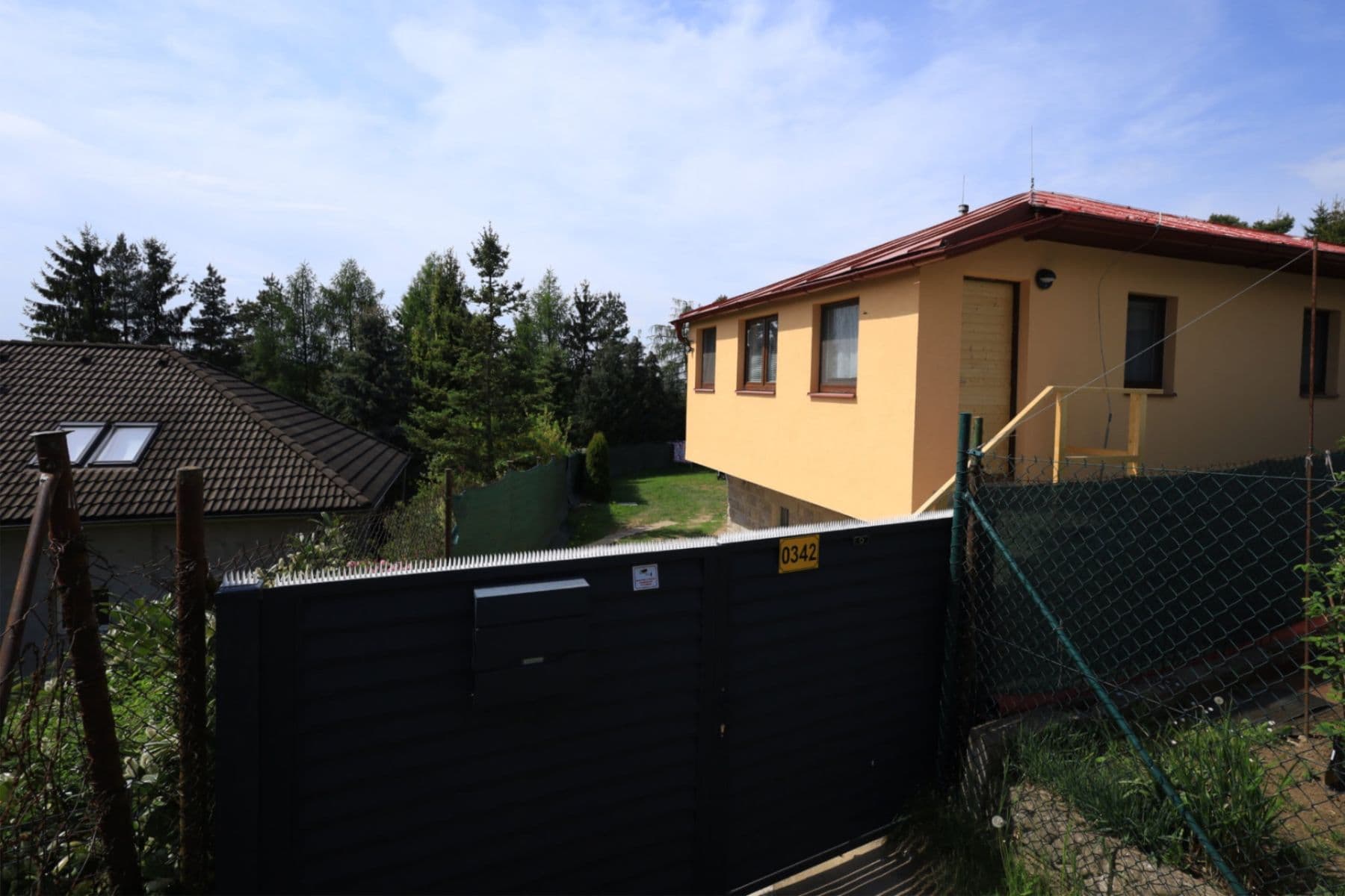 Prodej domu 88 m², pozemek 385 m², Mnichovice, Středočeský kraj Prodej domu 88 m², pozemek 385 m², Mnichovice, Středočeský kraj