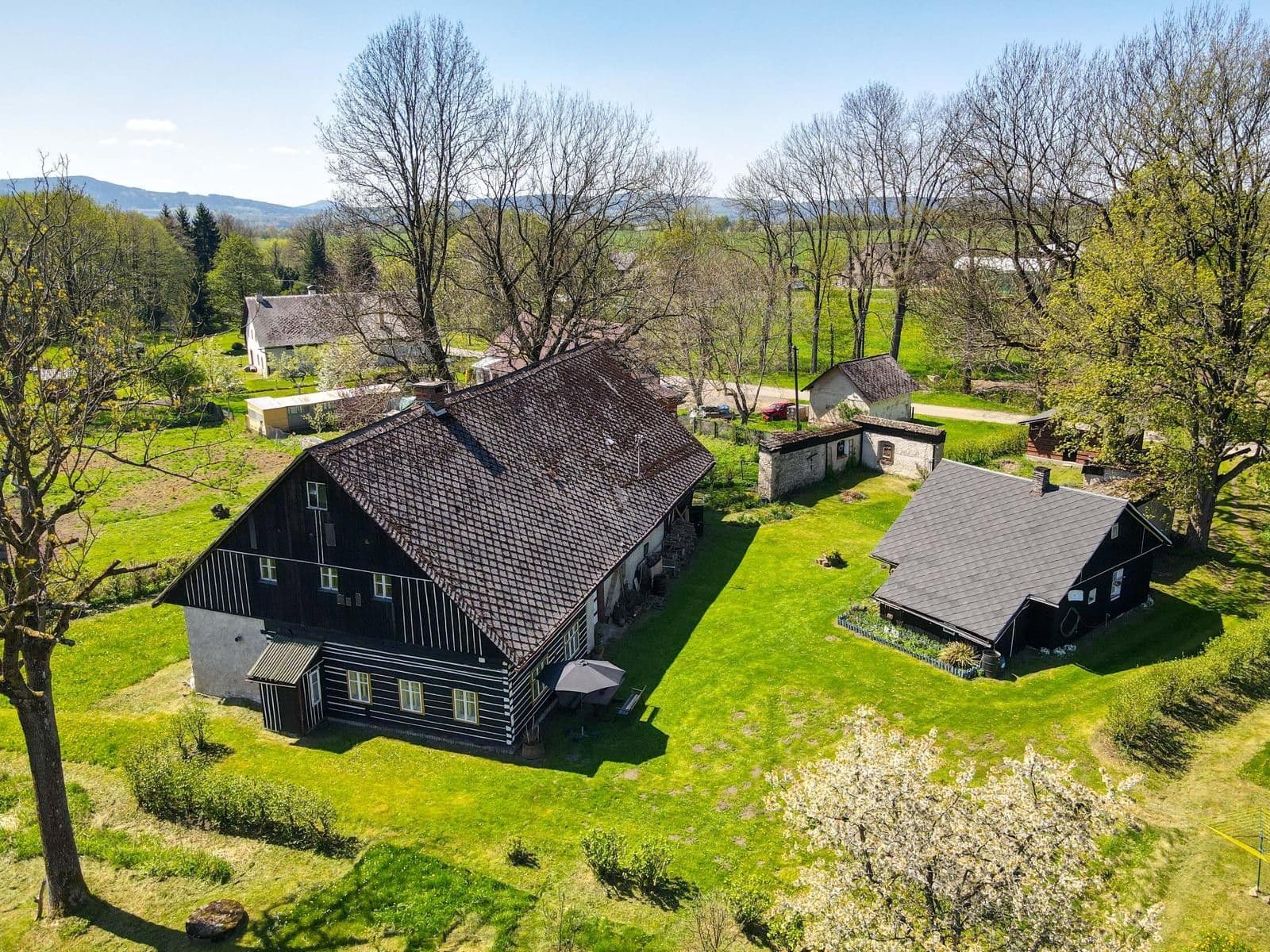 Prodej domu 150 m², pozemek 3.202 m², Králíky, Pardubický kraj Prodej domu 150 m², pozemek 3.202 m², Králíky, Pardubický kraj