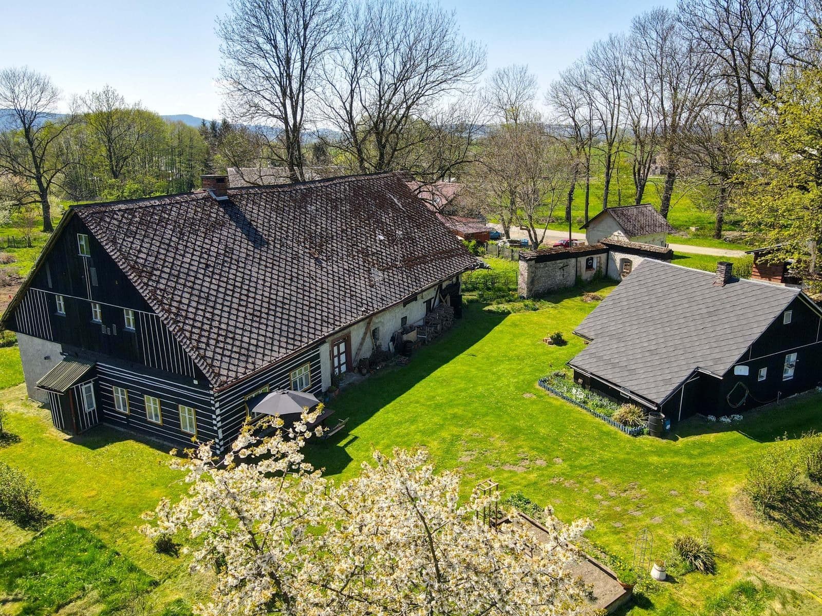 Prodej domu 150 m², pozemek 3.202 m², Králíky, Pardubický kraj Prodej domu 150 m², pozemek 3.202 m², Králíky, Pardubický kraj