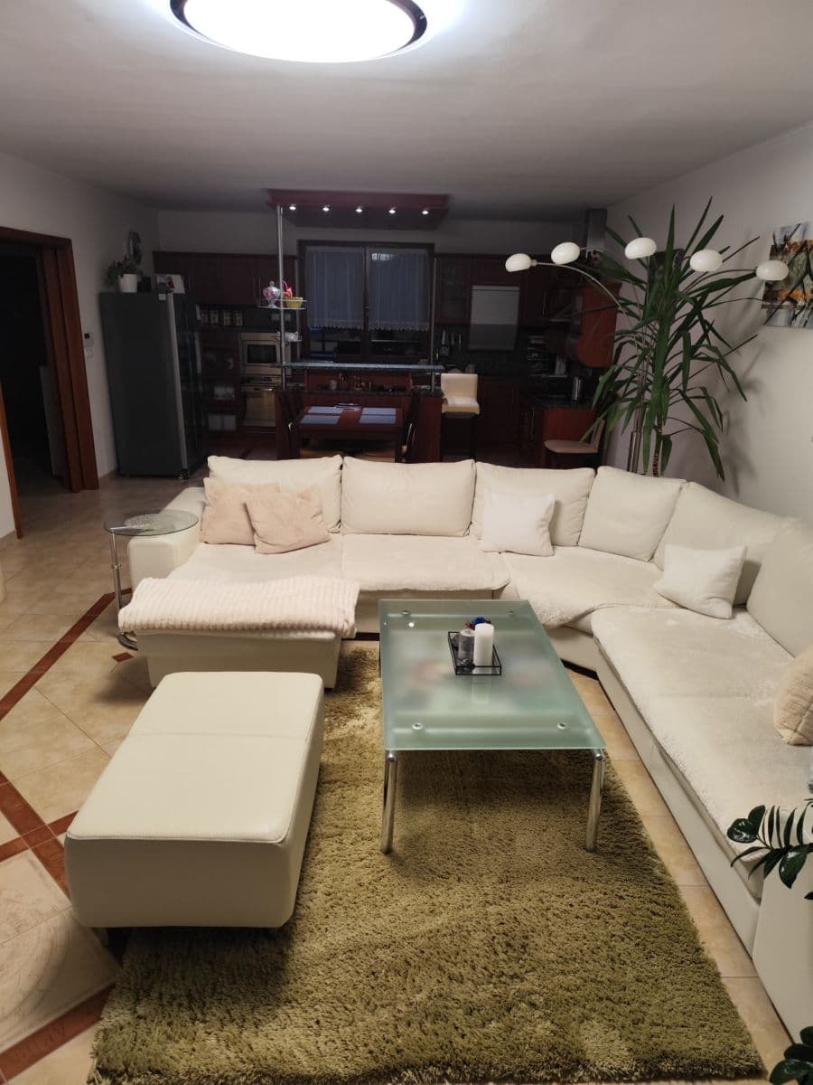 Prodej domu 248 m², pozemek 688 m², Velká Hleďsebe, Karlovarský kraj Prodej domu 248 m², pozemek 688 m², Velká Hleďsebe, Karlovarský kraj