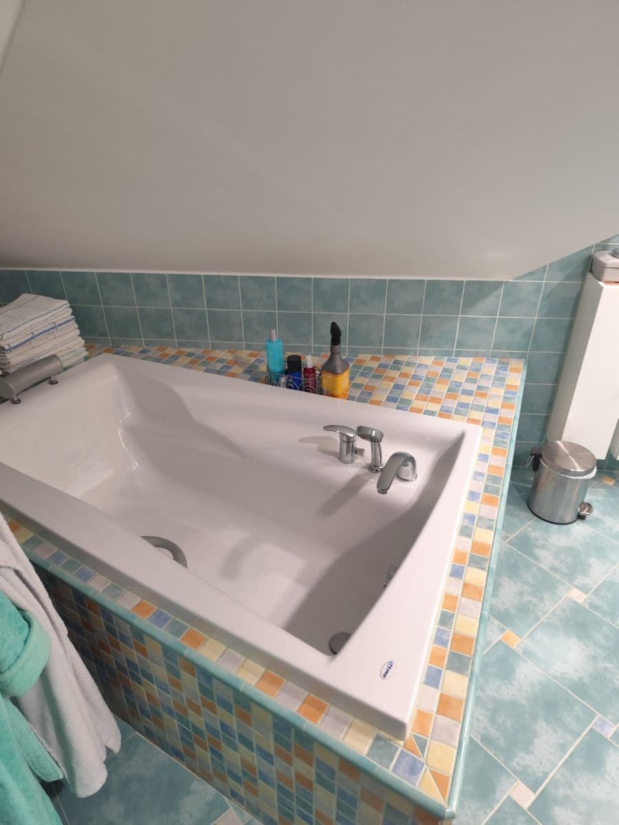 Prodej domu 248 m², pozemek 688 m², Velká Hleďsebe, Karlovarský kraj Prodej domu 248 m², pozemek 688 m², Velká Hleďsebe, Karlovarský kraj
