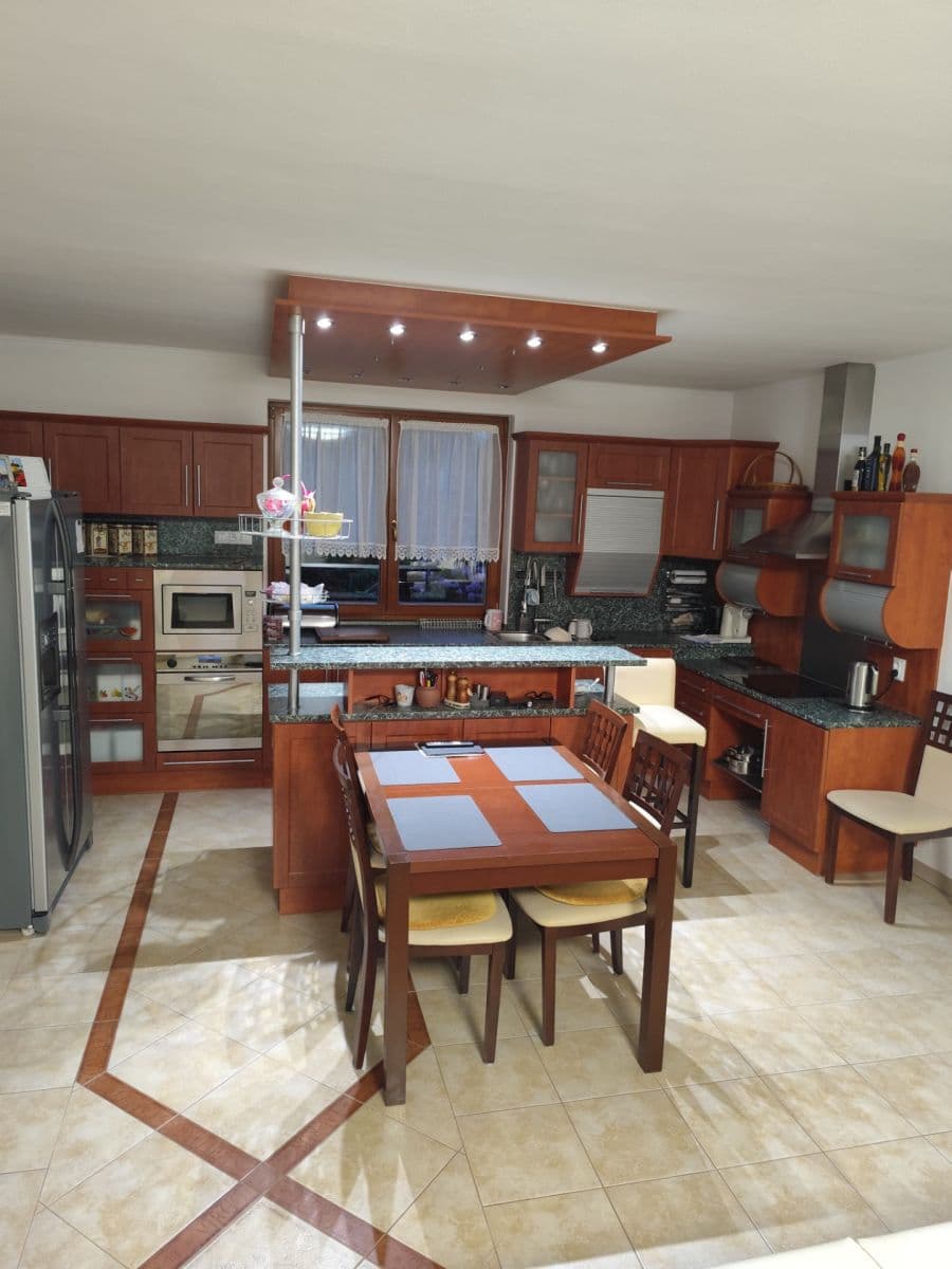 Prodej domu 248 m², pozemek 688 m², Velká Hleďsebe, Karlovarský kraj Prodej domu 248 m², pozemek 688 m², Velká Hleďsebe, Karlovarský kraj