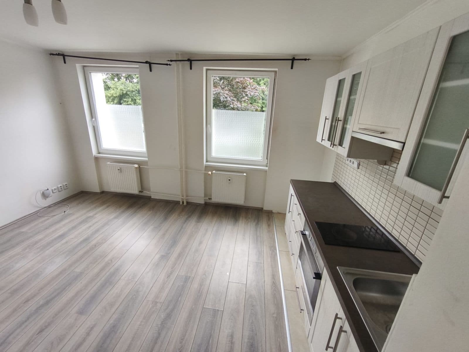 Pronájem bytu 1+kk 28 m², Tupolevova, Praha, Praha Pronájem bytu 1+kk 28 m², Tupolevova, Praha, Praha