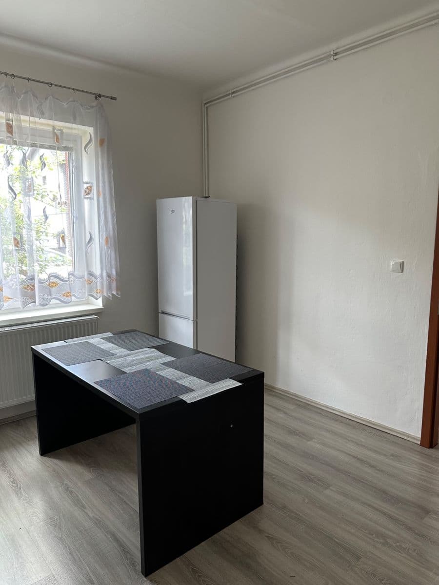 Pronájem bytu 1+1 48 m², Kostelecká, Mratín, Středočeský kraj Pronájem bytu 1+1 48 m², Kostelecká, Mratín, Středočeský kraj