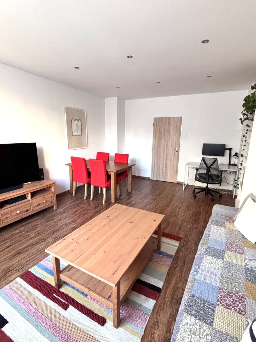 Pronájem bytu 2+1 62 m², Dělnická, Praha, Praha Pronájem bytu 2+1 62 m², Dělnická, Praha, Praha