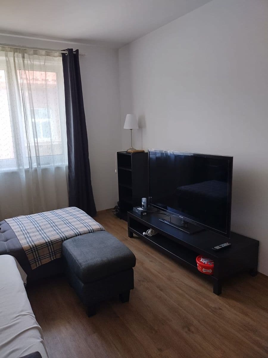Pronájem bytu 2+1 45 m², Tovární, Kutná Hora, Středočeský kraj Pronájem bytu 2+1 45 m², Tovární, Kutná Hora, Středočeský kraj