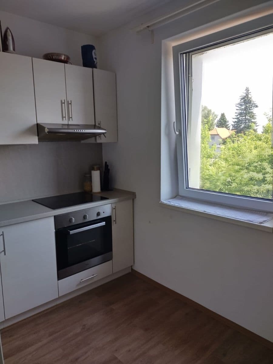 Pronájem bytu 2+1 45 m², Tovární, Kutná Hora, Středočeský kraj Pronájem bytu 2+1 45 m², Tovární, Kutná Hora, Středočeský kraj