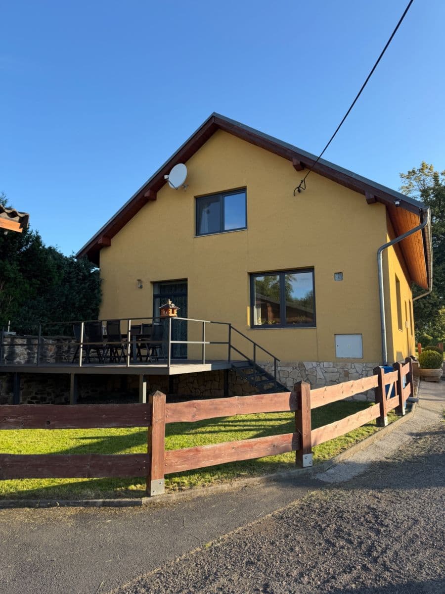 Prodej domu 200 m², pozemek 2.100 m², Křimov, Ústecký kraj Prodej domu 200 m², pozemek 2.100 m², Křimov, Ústecký kraj