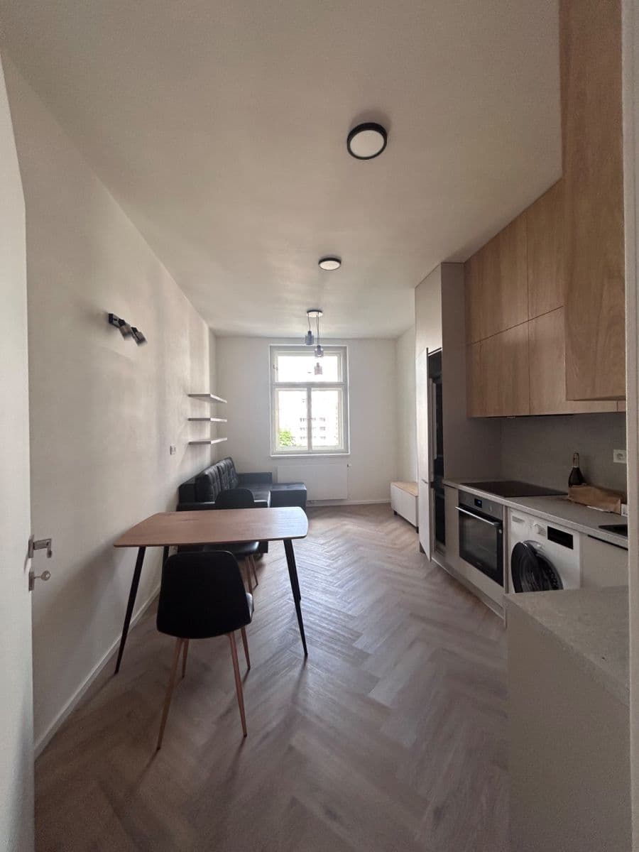 Pronájem bytu 2+kk 48 m², Bořivojova, Praha, Praha Pronájem bytu 2+kk 48 m², Bořivojova, Praha, Praha