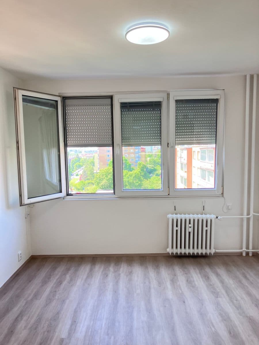 Pronájem bytu 1+kk 24 m², Přesličková, Praha, Praha Pronájem bytu 1+kk 24 m², Přesličková, Praha, Praha