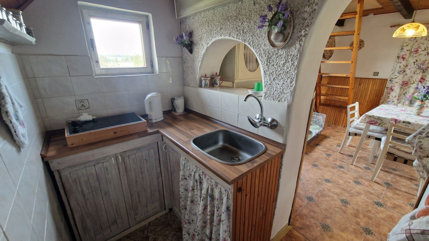 Prodej domu 206 m², pozemek 885 m², Slapsko, Jihočeský kraj Prodej domu 206 m², pozemek 885 m², Slapsko, Jihočeský kraj