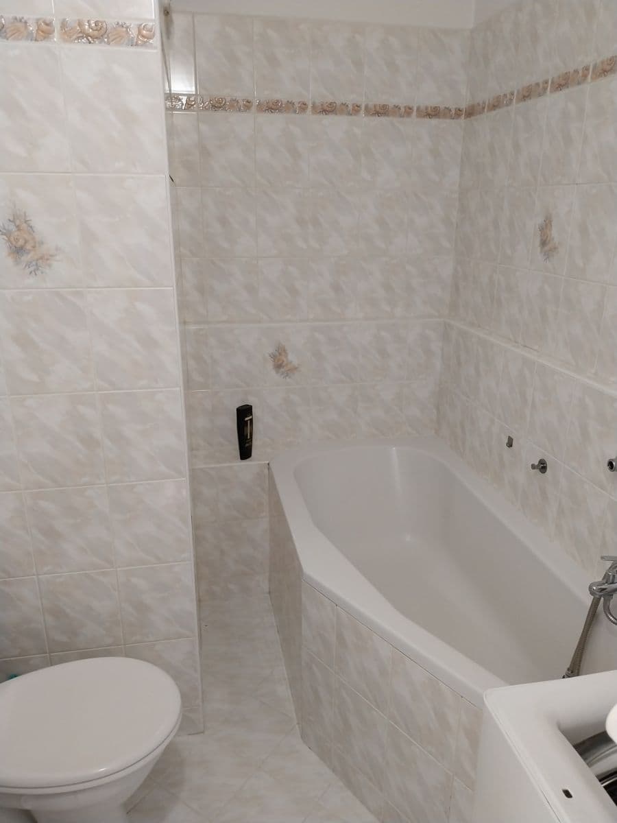 Pronájem bytu 1+1 32 m², Dobratická, Praha, Praha Pronájem bytu 1+1 32 m², Dobratická, Praha, Praha