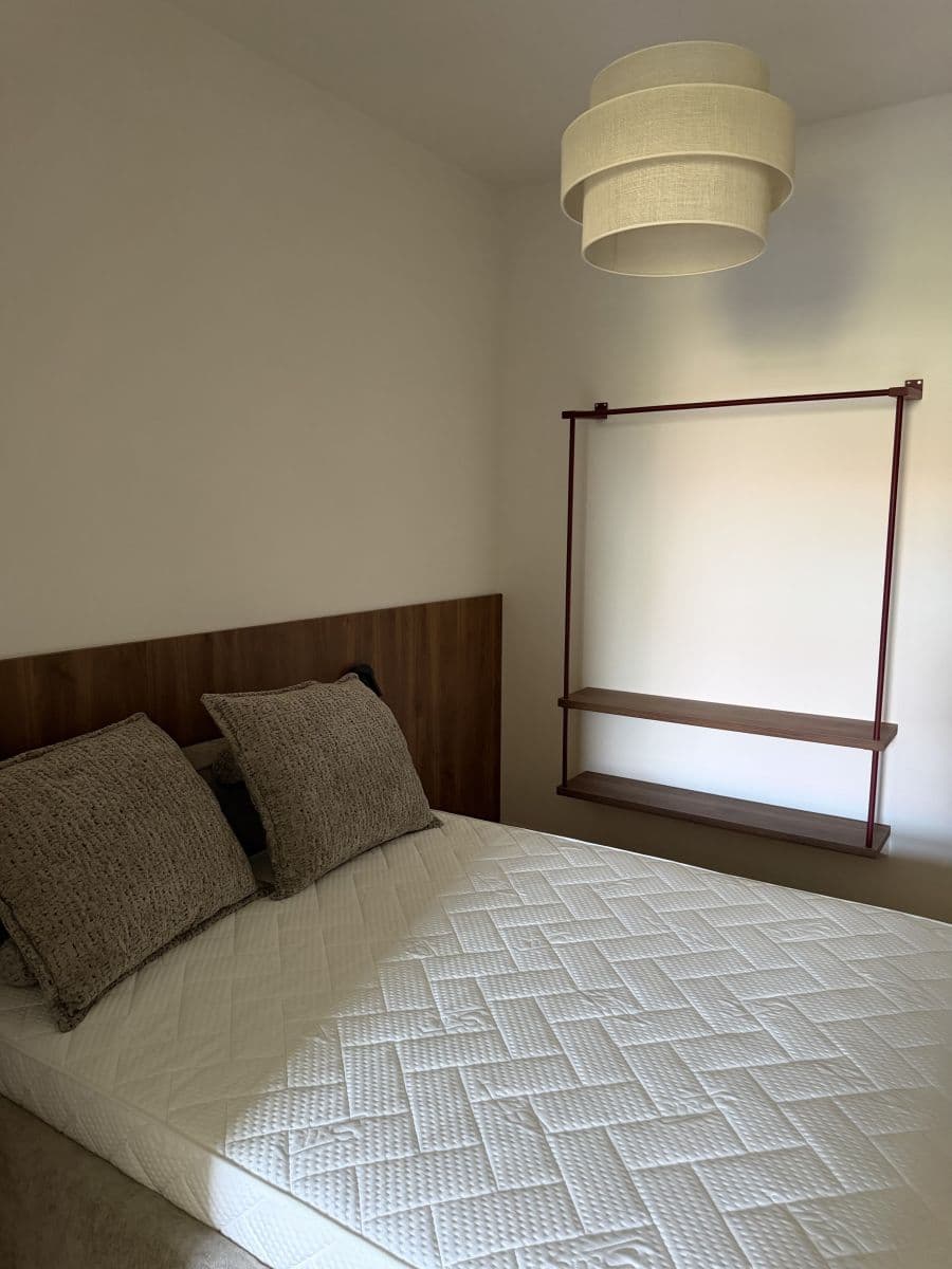Pronájem bytu 50 m², Karlínské náměstí, Praha, Praha Pronájem bytu 50 m², Karlínské náměstí, Praha, Praha