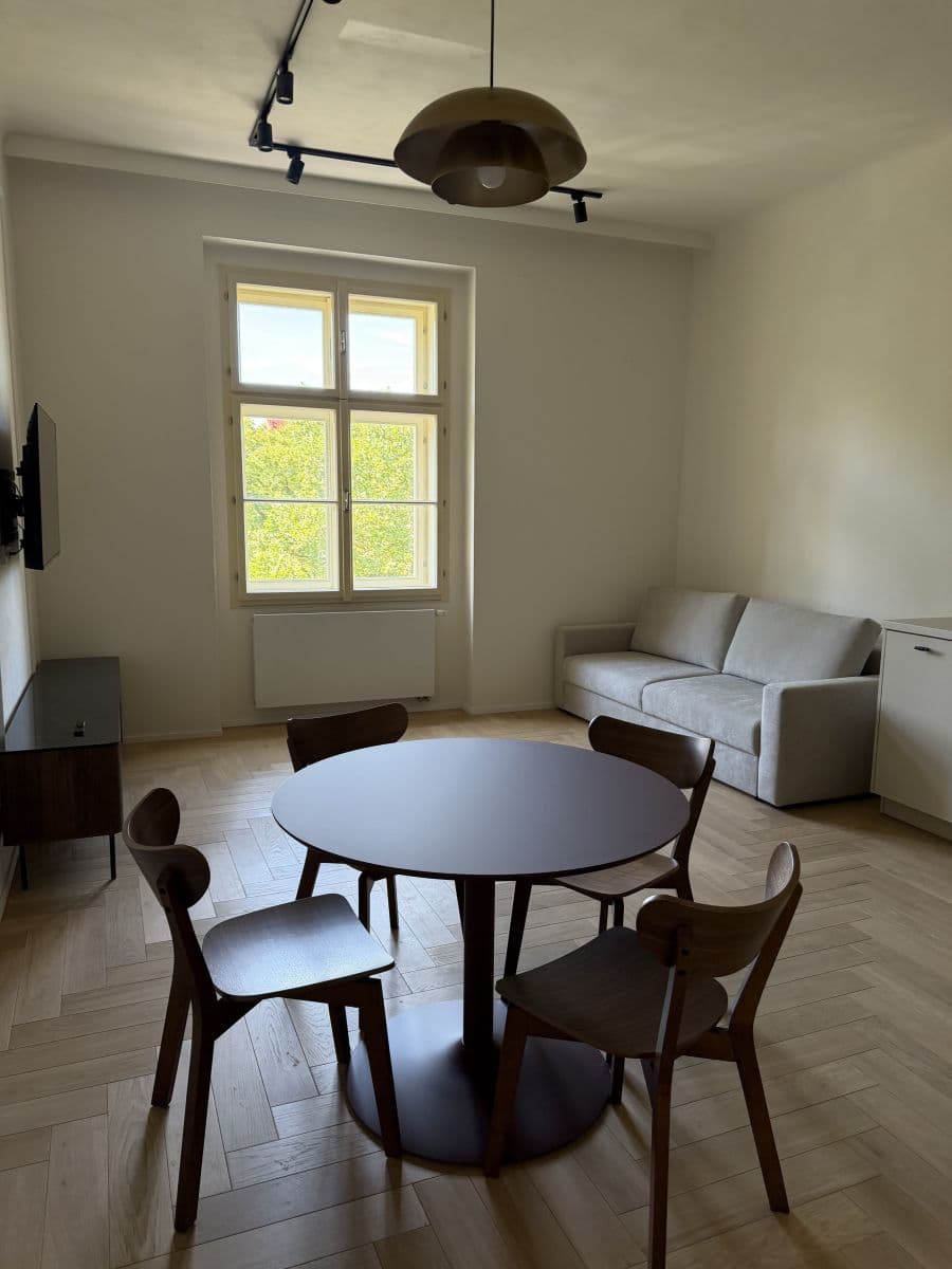 Pronájem bytu 50 m², Karlínské náměstí, Praha, Praha Pronájem bytu 50 m², Karlínské náměstí, Praha, Praha