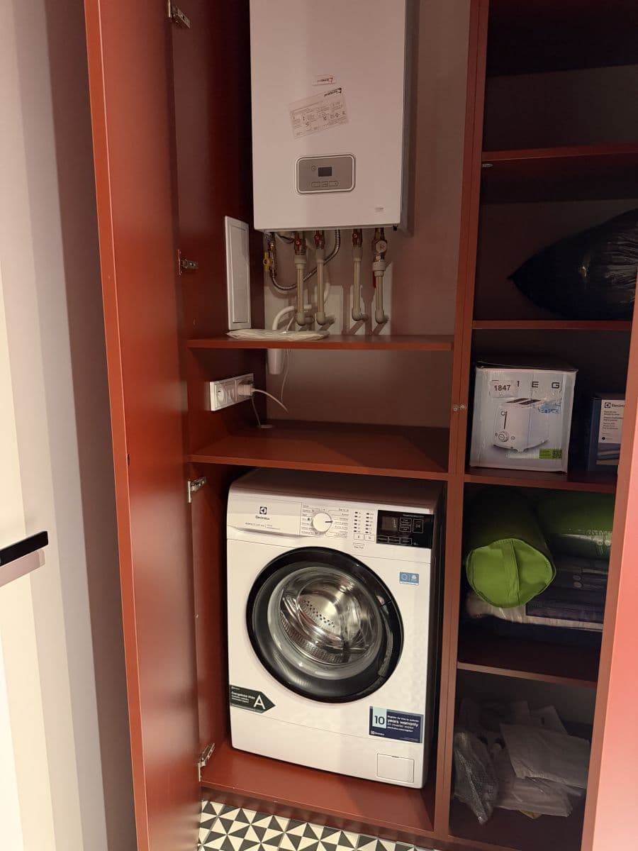 Pronájem bytu 50 m², Karlínské náměstí, Praha, Praha Pronájem bytu 50 m², Karlínské náměstí, Praha, Praha