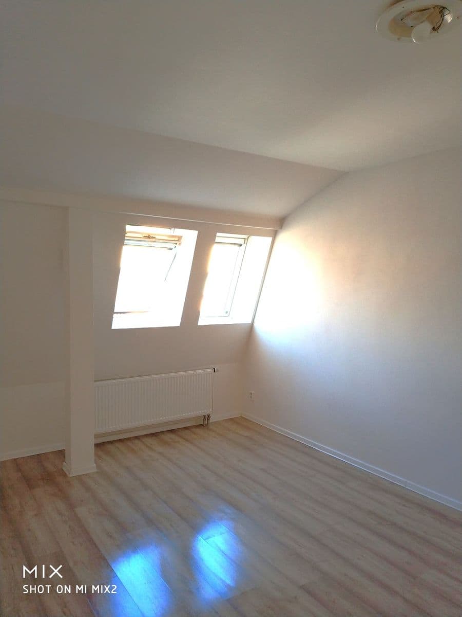 Pronájem bytu 1+1 37 m², Čsl. armády, Hostivice, Středočeský kraj Pronájem bytu 1+1 37 m², Čsl. armády, Hostivice, Středočeský kraj