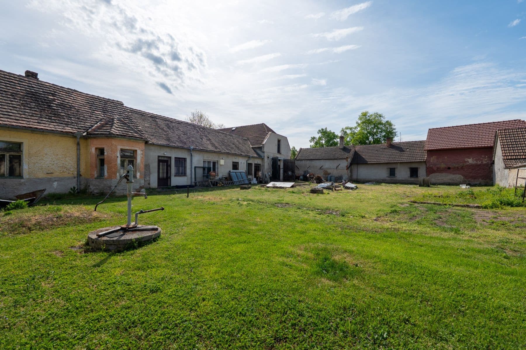 Prodej pozemku 1.858 m², 9. května, Lužec nad Vltavou, Středočeský kraj Prodej pozemku 1.858 m², 9. května, Lužec nad Vltavou, Středočeský kraj