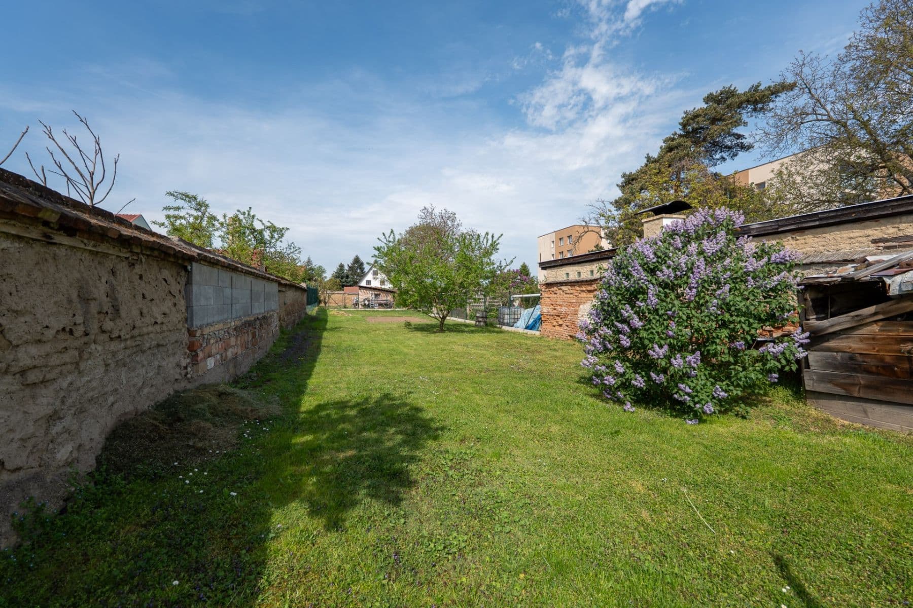 Prodej pozemku 1.858 m², 9. května, Lužec nad Vltavou, Středočeský kraj Prodej pozemku 1.858 m², 9. května, Lužec nad Vltavou, Středočeský kraj