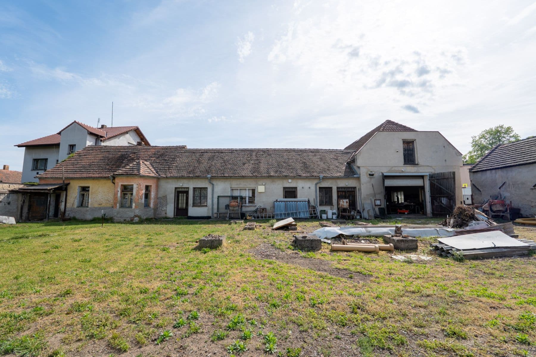 Prodej pozemku 1.858 m², 9. května, Lužec nad Vltavou, Středočeský kraj Prodej pozemku 1.858 m², 9. května, Lužec nad Vltavou, Středočeský kraj