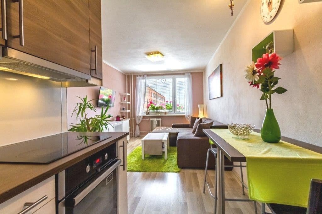 Pronájem bytu 2+kk 41 m², Na růžovém poli, Kladno, Středočeský kraj Pronájem bytu 2+kk 41 m², Na růžovém poli, Kladno, Středočeský kraj