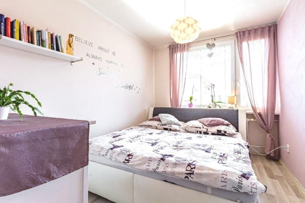 Pronájem bytu 2+kk 41 m², Na růžovém poli, Kladno, Středočeský kraj Pronájem bytu 2+kk 41 m², Na růžovém poli, Kladno, Středočeský kraj