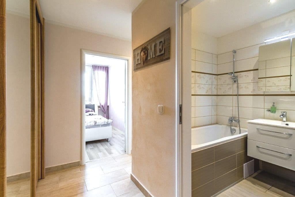 Pronájem bytu 2+kk 41 m², Na růžovém poli, Kladno, Středočeský kraj Pronájem bytu 2+kk 41 m², Na růžovém poli, Kladno, Středočeský kraj
