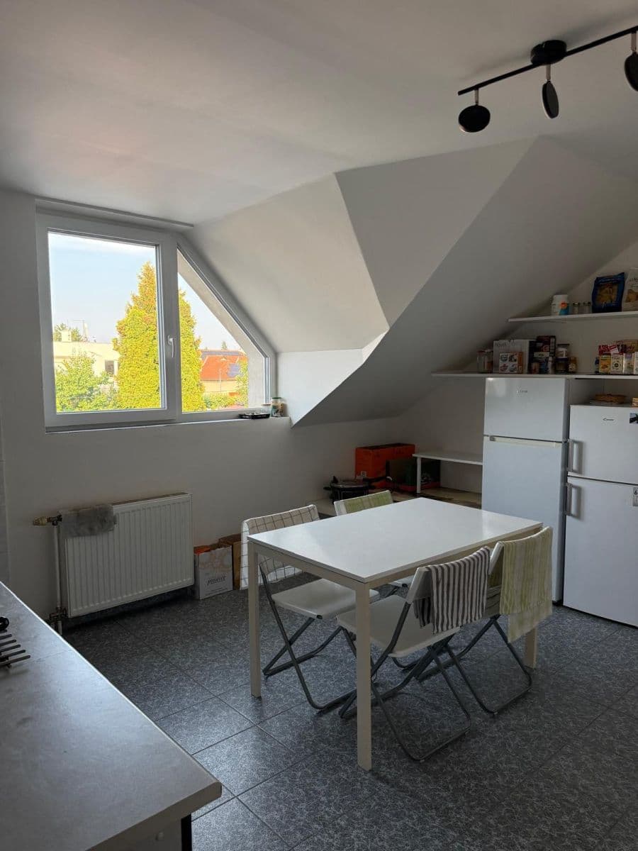 Pronájem domu 15 m², pozemek 1 m², Za Šmatlíkem, Praha, Praha Pronájem domu 15 m², pozemek 1 m², Za Šmatlíkem, Praha, Praha