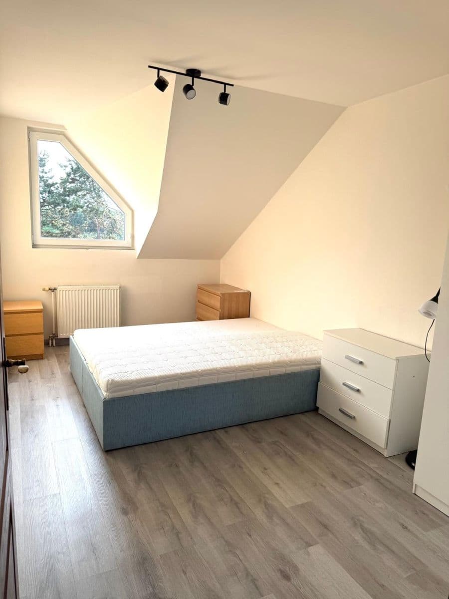 Pronájem domu 15 m², pozemek 1 m², Za Šmatlíkem, Praha, Praha Pronájem domu 15 m², pozemek 1 m², Za Šmatlíkem, Praha, Praha