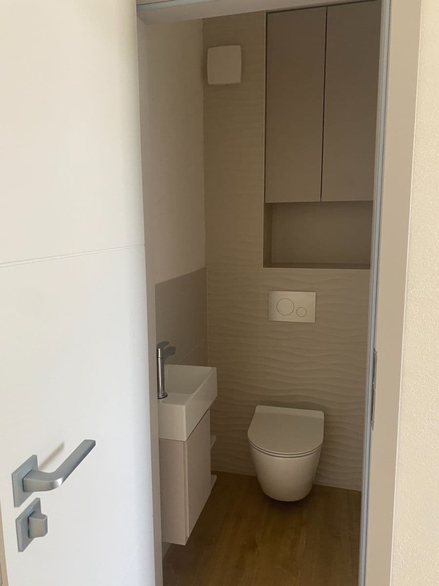 Pronájem bytu 3+kk 70 m², Přátelství, Praha, Praha Pronájem bytu 3+kk 70 m², Přátelství, Praha, Praha
