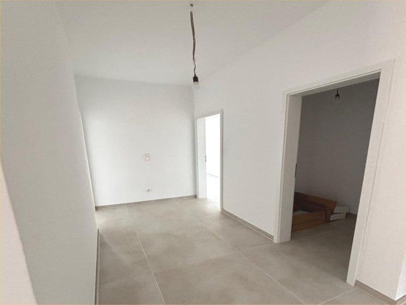 Prodej domu 148 m², pozemek 320 m², Herzogenrath, Severní Porýní-Vestfálsko Prodej domu 148 m², pozemek 320 m², Herzogenrath, Severní Porýní-Vestfálsko