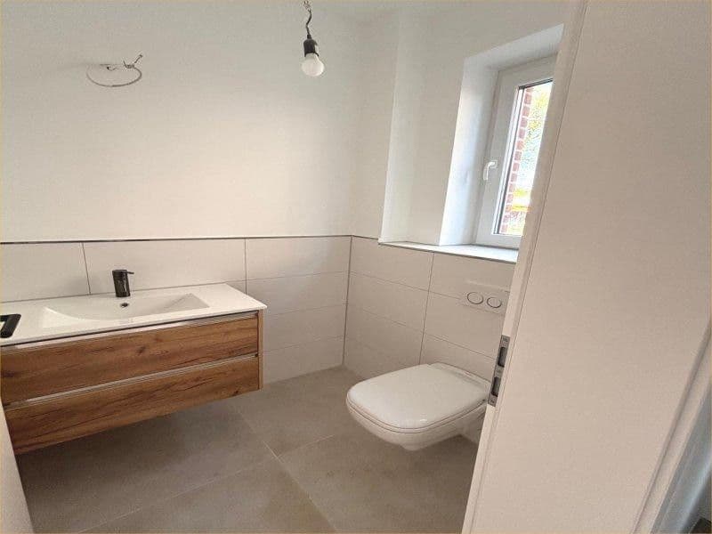 Prodej domu 148 m², pozemek 320 m², Herzogenrath, Severní Porýní-Vestfálsko Prodej domu 148 m², pozemek 320 m², Herzogenrath, Severní Porýní-Vestfálsko