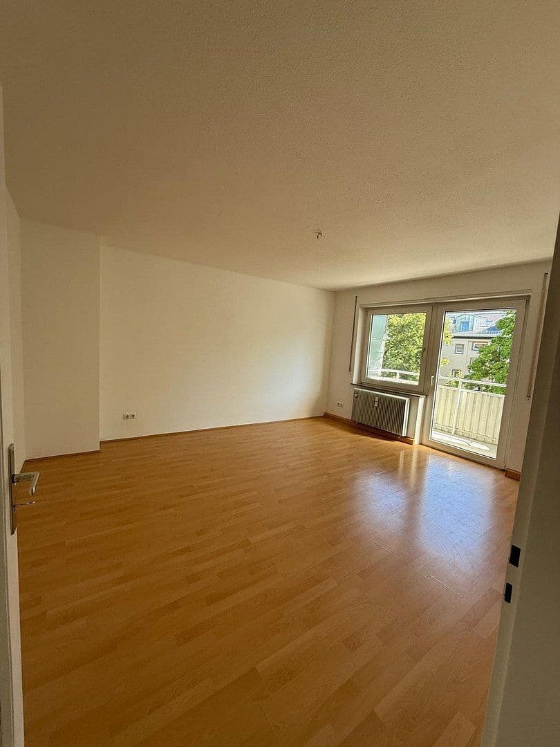 Pronájem bytu 2+1 57 m², Friedenstraße 4, Augsburg, Bavorsko Pronájem bytu 2+1 57 m², Friedenstraße 4, Augsburg, Bavorsko