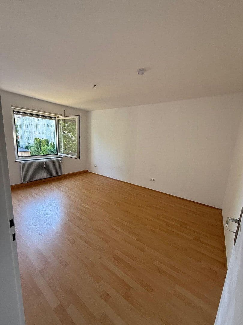 Pronájem bytu 2+1 57 m², Friedenstraße 4, Augsburg, Bavorsko Pronájem bytu 2+1 57 m², Friedenstraße 4, Augsburg, Bavorsko