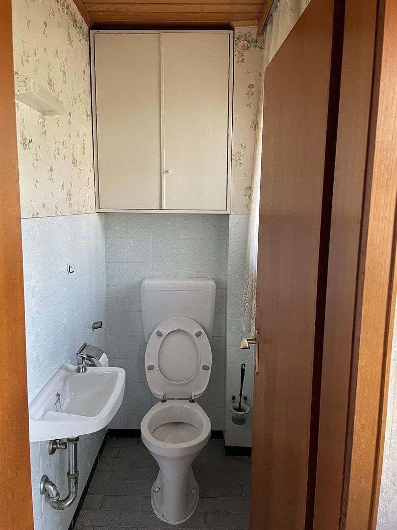 Prodej domu 212 m², pozemek 815 m², Marloffstein, Bavorsko Prodej domu 212 m², pozemek 815 m², Marloffstein, Bavorsko