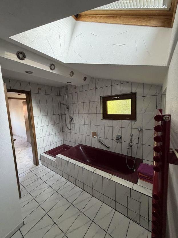 Prodej domu 120 m², pozemek 163 m², Remseck am Neckar, Bádensko-Württembersko Prodej domu 120 m², pozemek 163 m², Remseck am Neckar, Bádensko-Württembersko