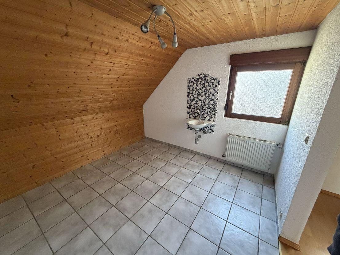 Prodej domu 120 m², pozemek 163 m², Remseck am Neckar, Bádensko-Württembersko Prodej domu 120 m², pozemek 163 m², Remseck am Neckar, Bádensko-Württembersko