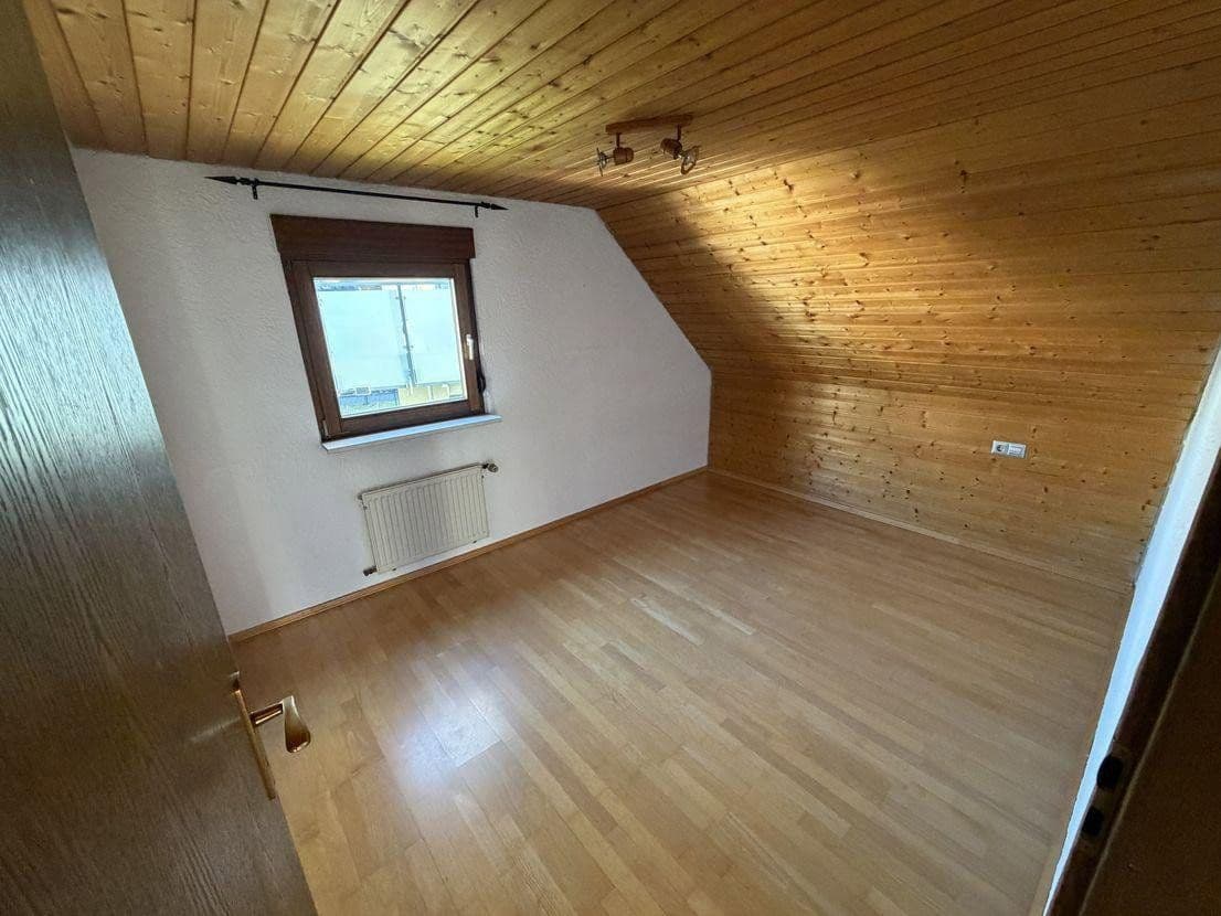 Prodej domu 120 m², pozemek 163 m², Remseck am Neckar, Bádensko-Württembersko Prodej domu 120 m², pozemek 163 m², Remseck am Neckar, Bádensko-Württembersko