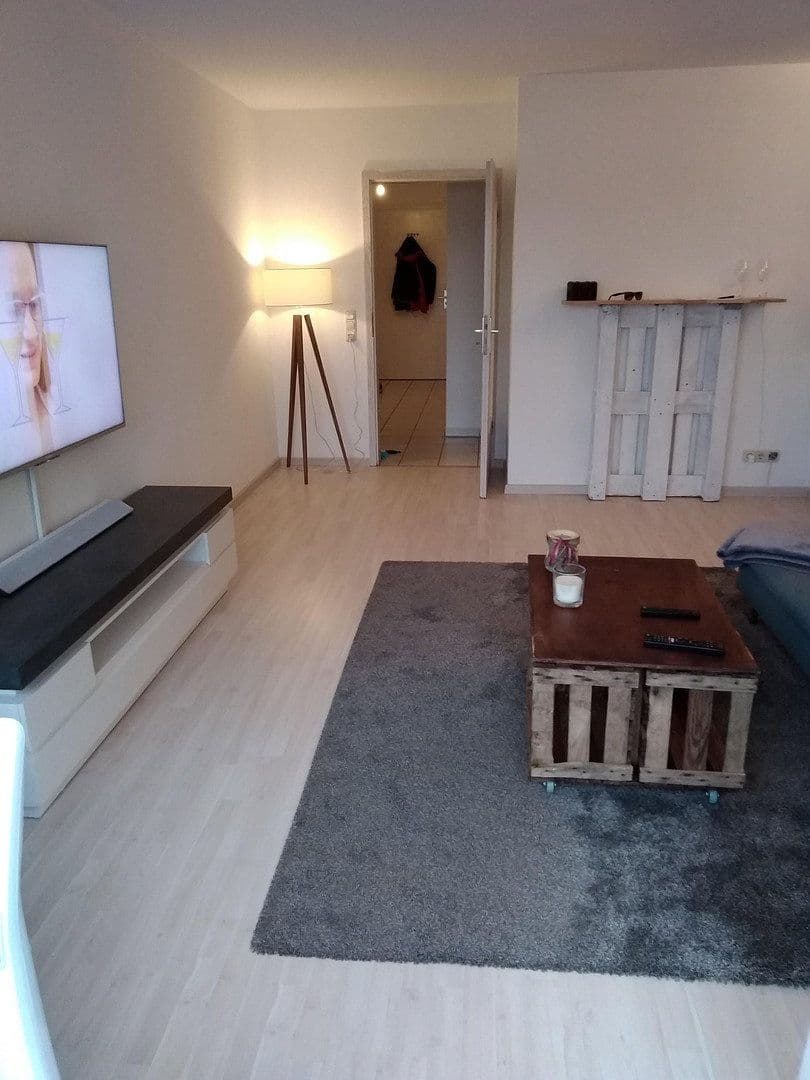 Pronájem bytu 2+1 57 m², Hersbruckerstr. 49, Lauf an der Pegnitz, Bavorsko Pronájem bytu 2+1 57 m², Hersbruckerstr. 49, Lauf an der Pegnitz, Bavorsko