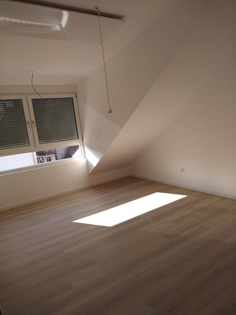 Pronájem bytu 4+1 96 m², Feldgasse 51, Nürnberg, Bavorsko Pronájem bytu 4+1 96 m², Feldgasse 51, Nürnberg, Bavorsko