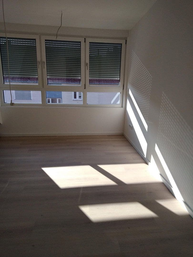 Pronájem bytu 4+1 96 m², Feldgasse 51, Nürnberg, Bavorsko Pronájem bytu 4+1 96 m², Feldgasse 51, Nürnberg, Bavorsko