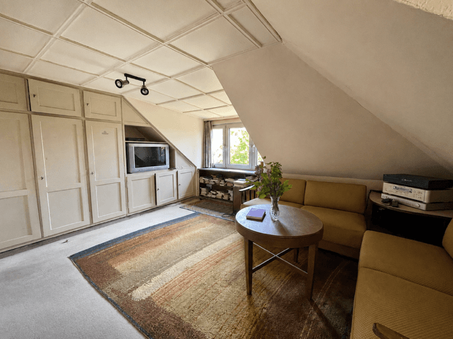 Prodej domu 180 m², pozemek 1.403 m², Ersinger Straße 98, Pforzheim, Bádensko-Württembersko Prodej domu 180 m², pozemek 1.403 m², Ersinger Straße 98, Pforzheim, Bádensko-Württembersko