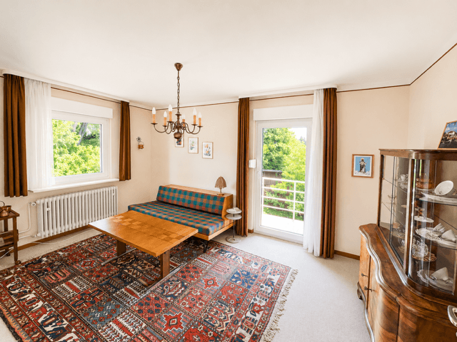 Prodej domu 180 m², pozemek 1.403 m², Ersinger Straße 98, Pforzheim, Bádensko-Württembersko Prodej domu 180 m², pozemek 1.403 m², Ersinger Straße 98, Pforzheim, Bádensko-Württembersko