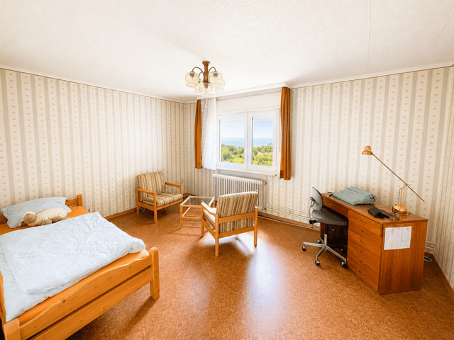 Prodej domu 180 m², pozemek 1.403 m², Ersinger Straße 98, Pforzheim, Bádensko-Württembersko Prodej domu 180 m², pozemek 1.403 m², Ersinger Straße 98, Pforzheim, Bádensko-Württembersko