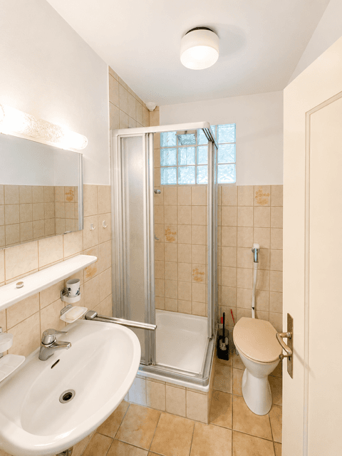 Prodej domu 180 m², pozemek 1.403 m², Ersinger Straße 98, Pforzheim, Bádensko-Württembersko Prodej domu 180 m², pozemek 1.403 m², Ersinger Straße 98, Pforzheim, Bádensko-Württembersko